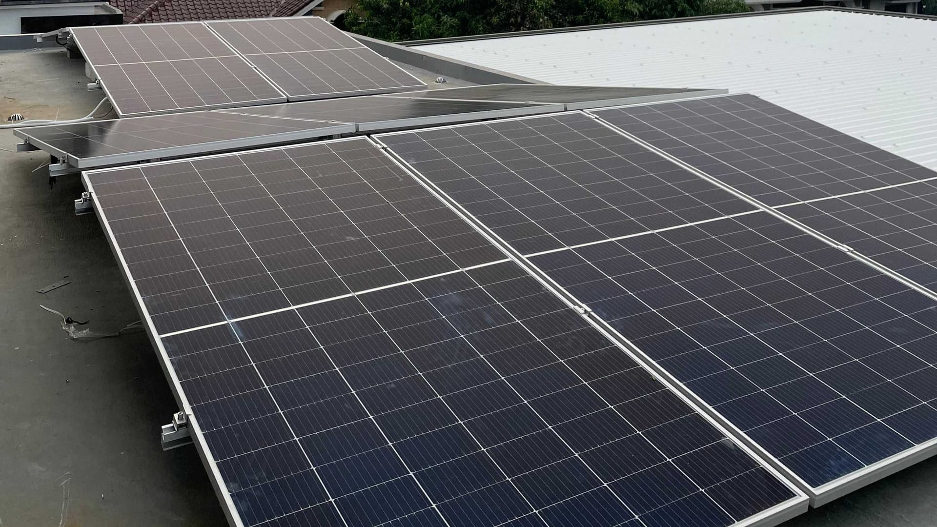 How Long Do Solar Panels Last? Here is The Answer!