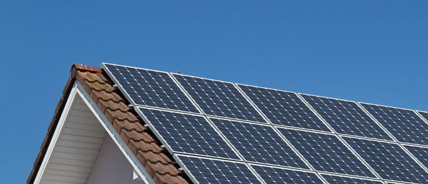 Instalasi Solar Panel Batari Energy